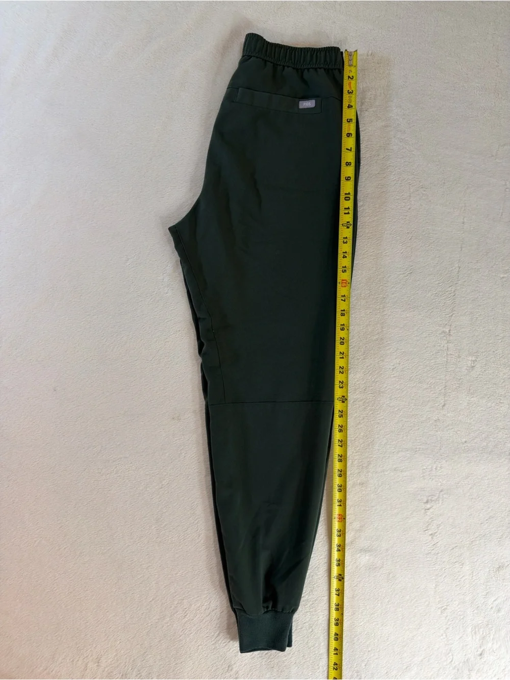 FIGS Men's Forest Green Jogger Sweatpants with Cream Drawstring ITEM2670